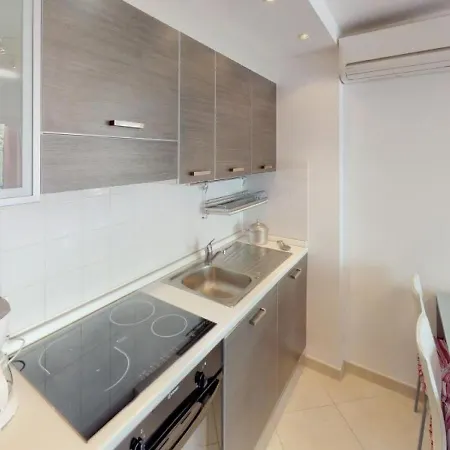 Studio En Dernier Etage Avec Terrasse Proche Mer 1 Apartman