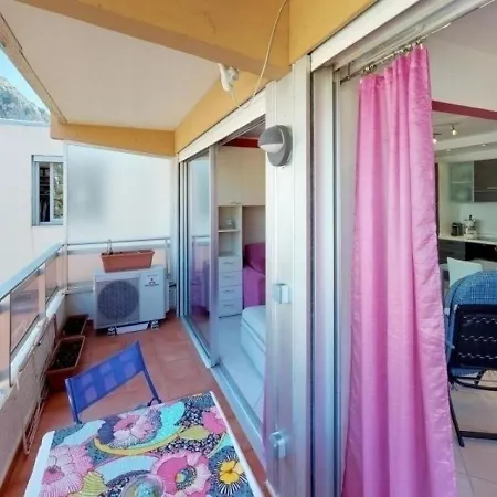 Studio En Dernier Etage Avec Terrasse Proche Mer 1 Apartament
